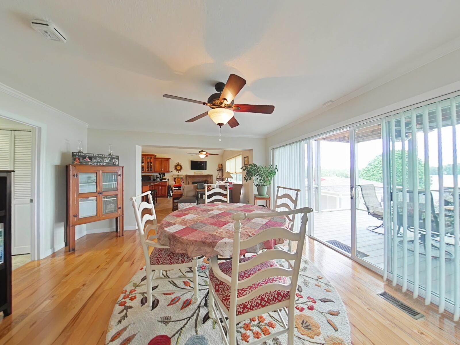 1098 Sable Road Spring City, TN 37381 - Photo 34 of 59 Living room_Dining Room-2