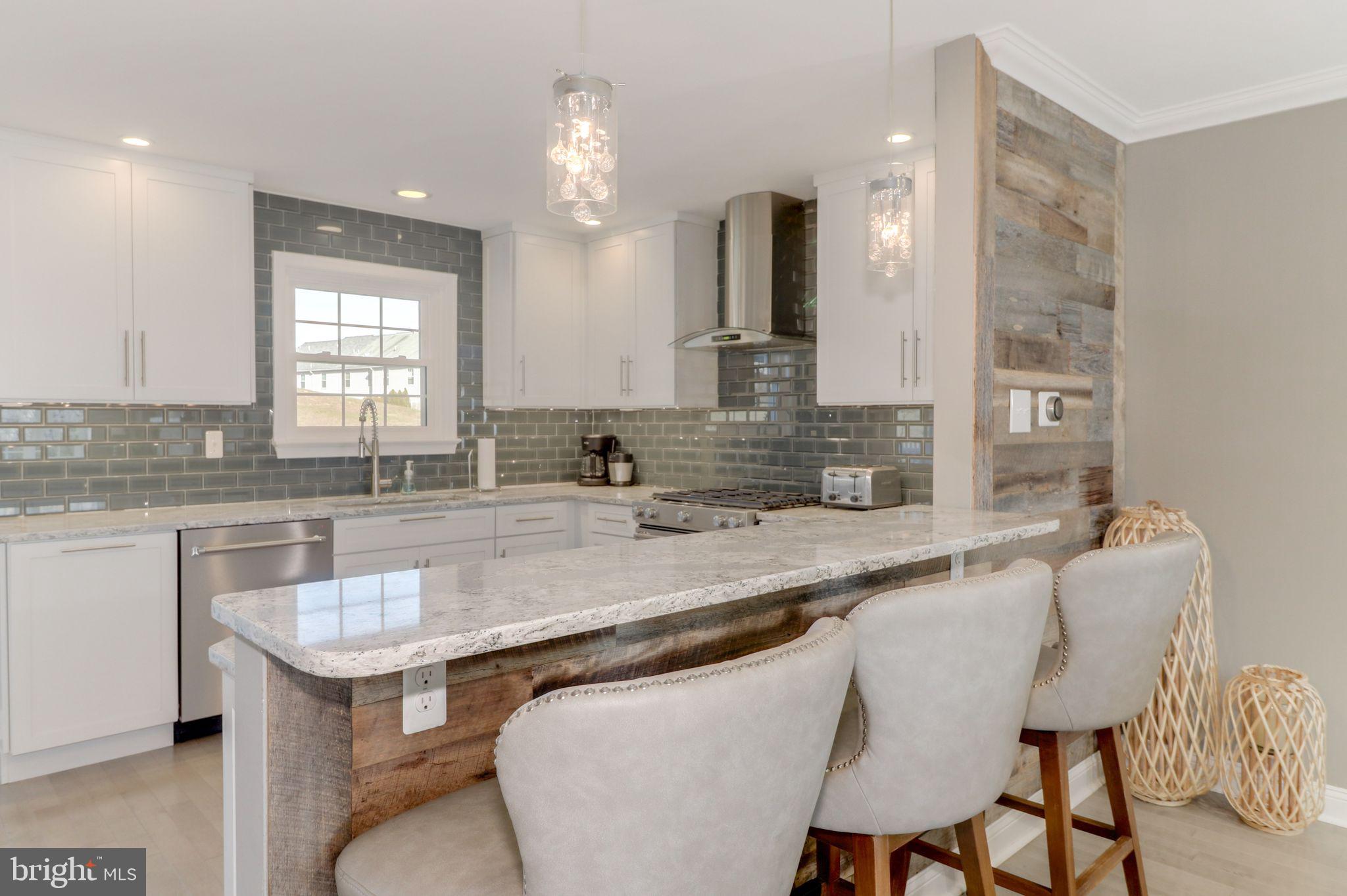 205 Springvalley Way Aston, PA 19014 - Photo 2 of 30 What a Kitchen!