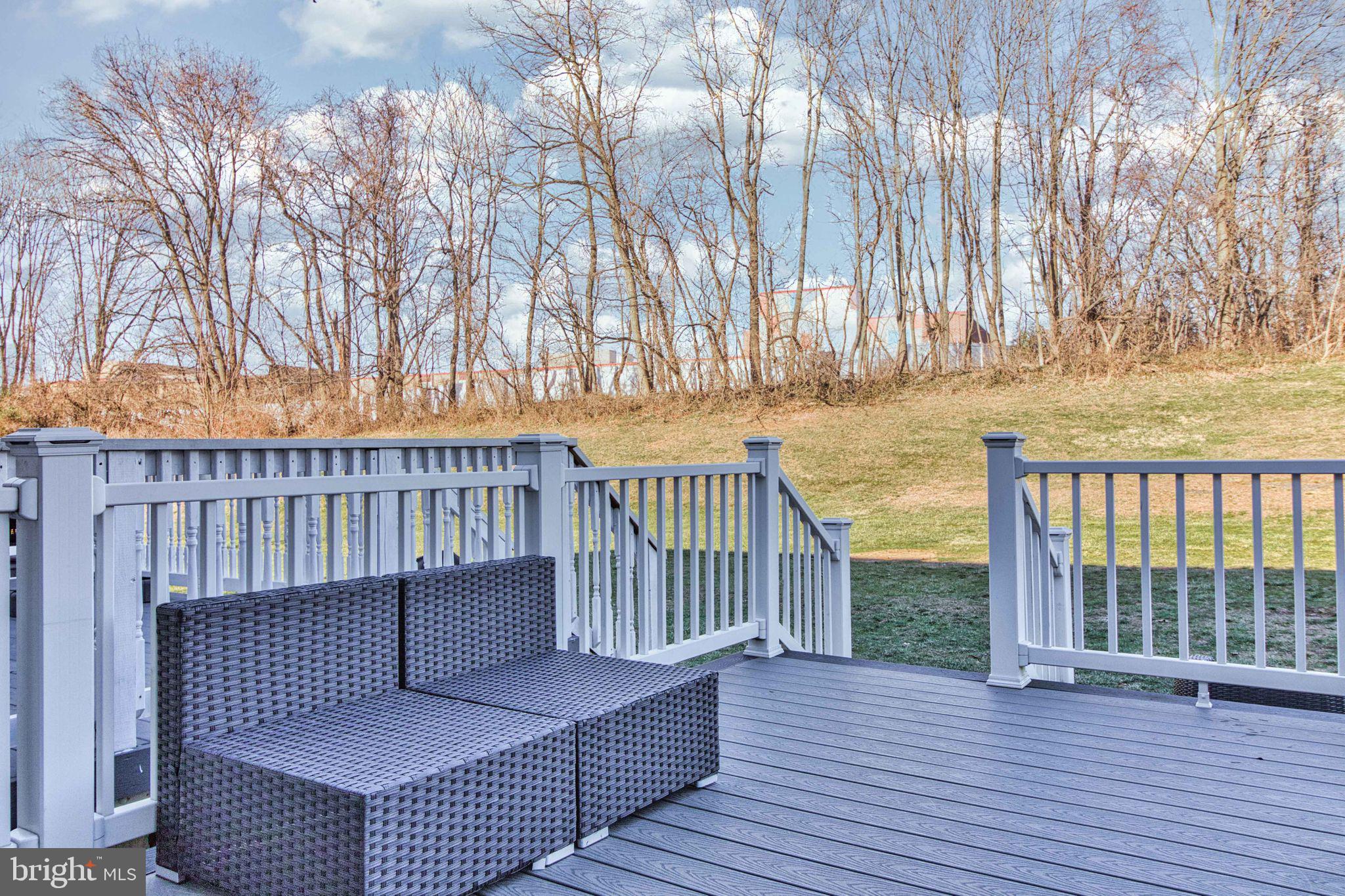 205 Springvalley Way Aston, PA 19014 - Photo 28 of 30 Private outdoor