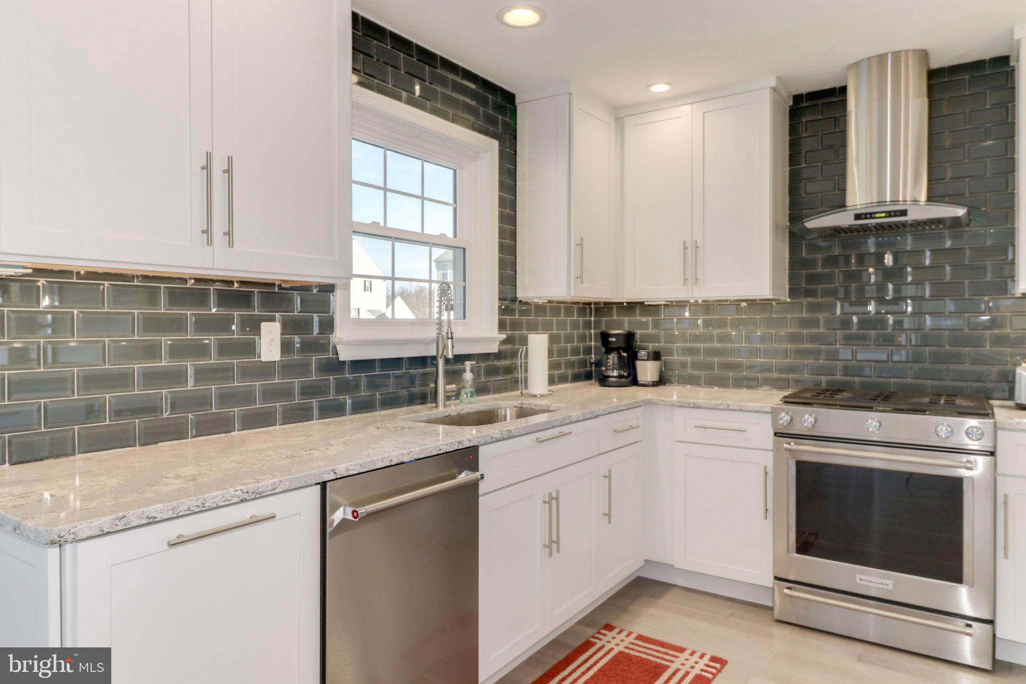 205 Springvalley Way Aston, PA 19014 - Photo 5 of 30 More of that kitchen