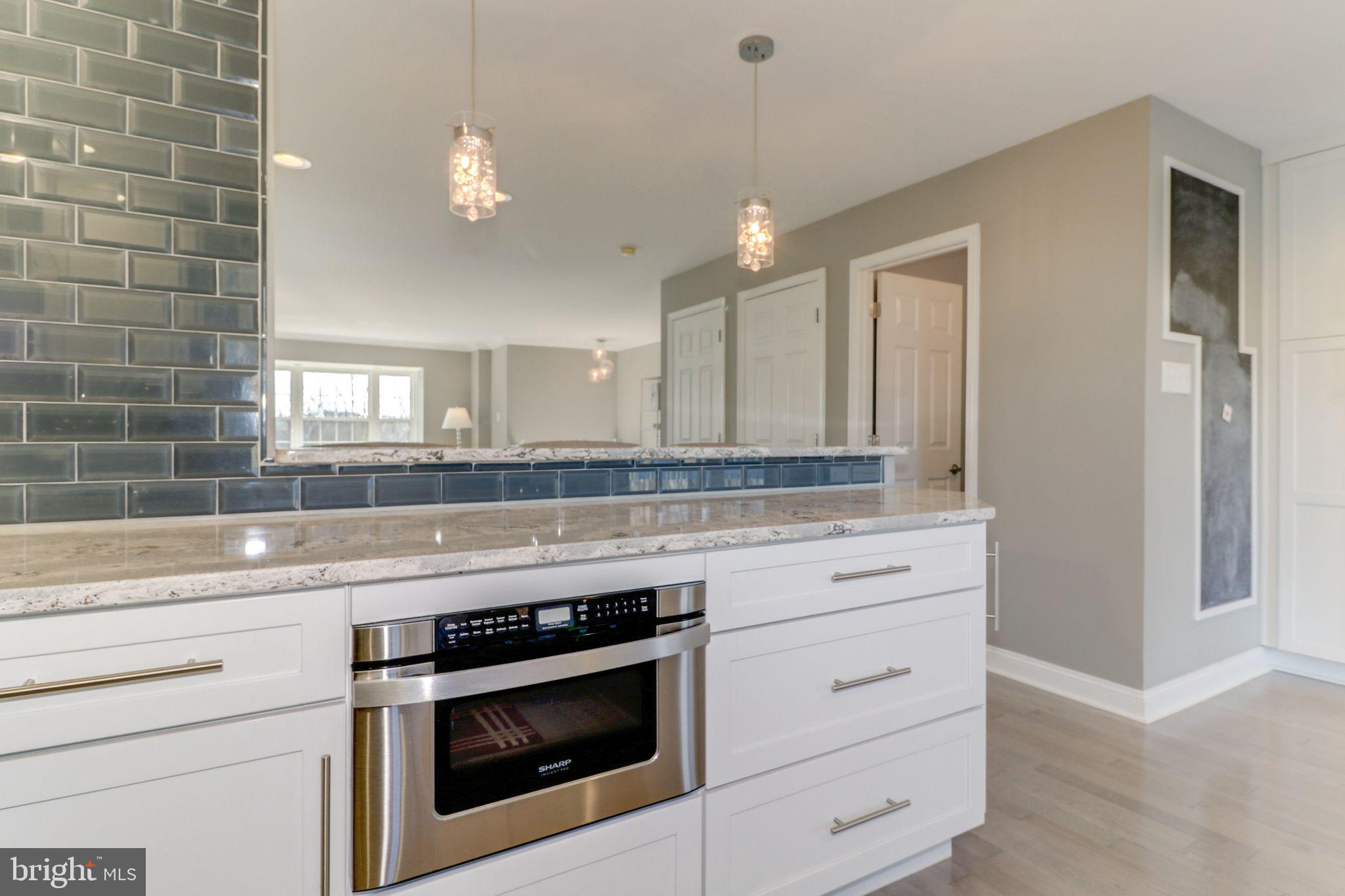 205 Springvalley Way Aston, PA 19014 - Photo 7 of 30 Open to dining room