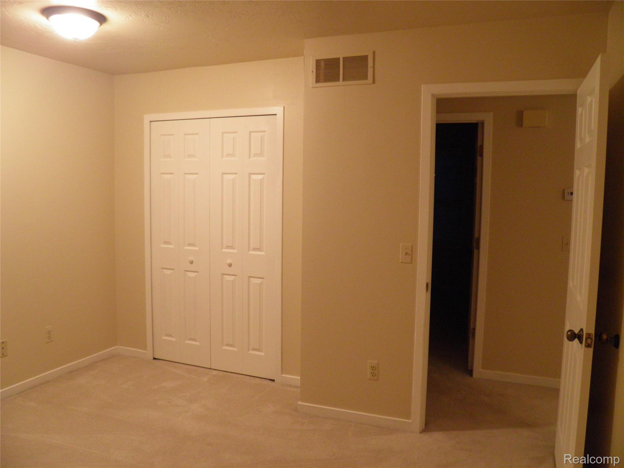 2191 North Milford Road Highland, MI 48357 - Photo 18 of 35 JLJM18.JPG