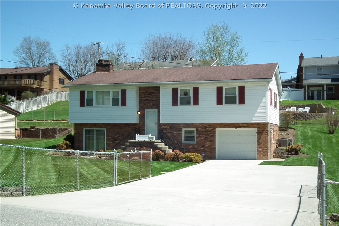 928 Reunion Road Elkview, WV 25071 - Photo 2 of 11 Gallery Image 2