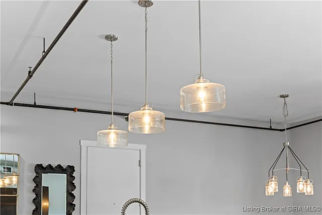 $279,900 | 210 Mulberry Street, Jeffersonville, IN 47130