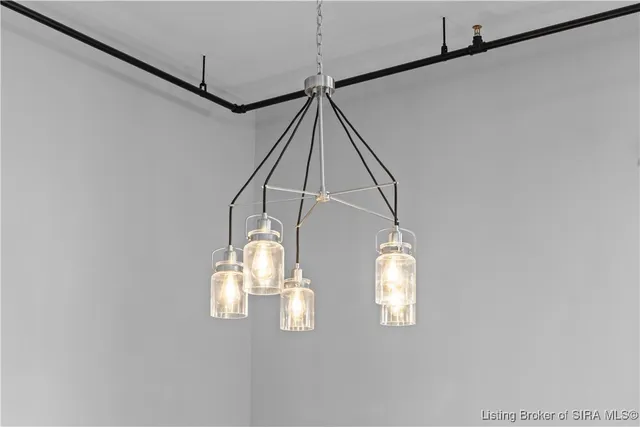 $279,900 | 210 Mulberry Street, Jeffersonville, IN 47130