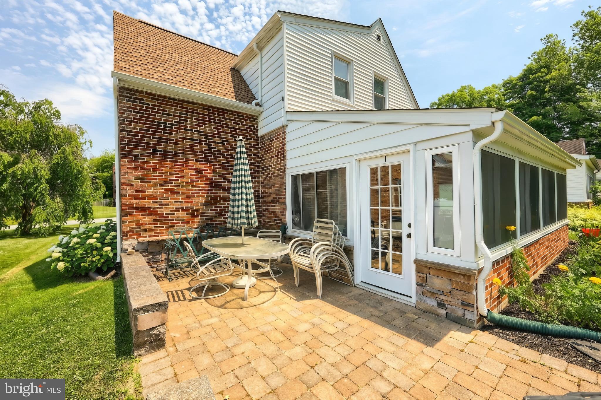 116 Greystone Road York, PA 17402 - Photo 5 of 42