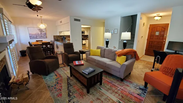 $2,700 | 4330 North 5th Avenue, Unit 209, Phoenix, AZ 85013