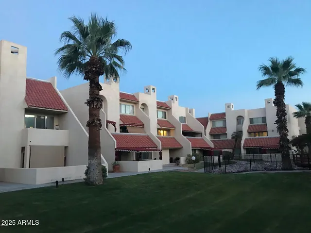 $2,700 | 4330 North 5th Avenue, Unit 209, Phoenix, AZ 85013