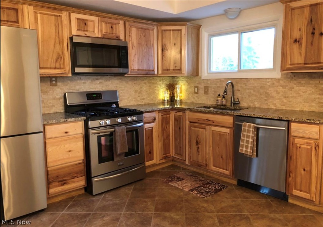 1227 Haverston Road Lyndhurst, OH 44124 - Photo 8 of 35