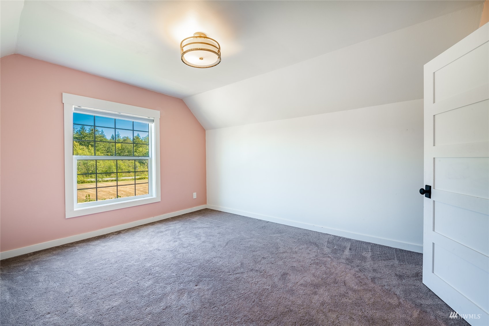 8249 Valley View Road Custer, WA 98240 - Photo 23 of 38 an empty room with a window