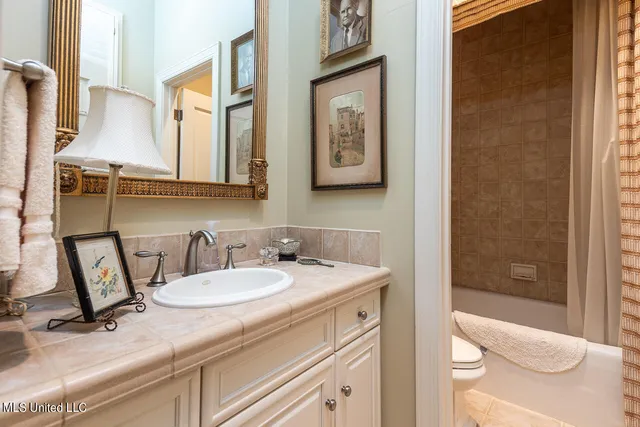 $495,000 | 9 Oak Knoll Drive, Clarksdale, MS 38614