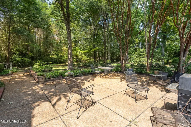 $495,000 | 9 Oak Knoll Drive, Clarksdale, MS 38614