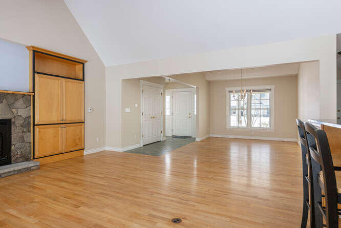 20 Landing Road Saco, ME 04072 - Photo 8 of 47 Living Room