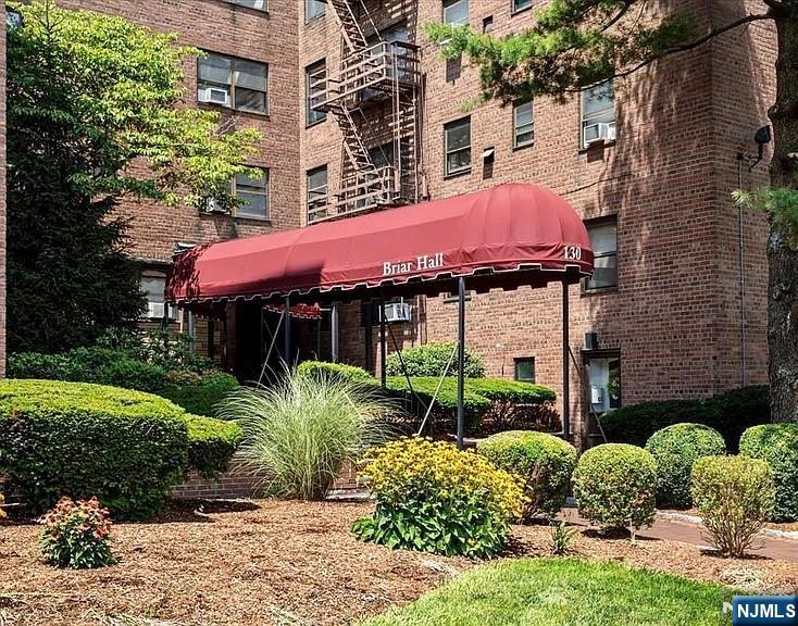 130 Orient Way, Unit 5K Rutherford, NJ 07070 - Photo 3 of 21
