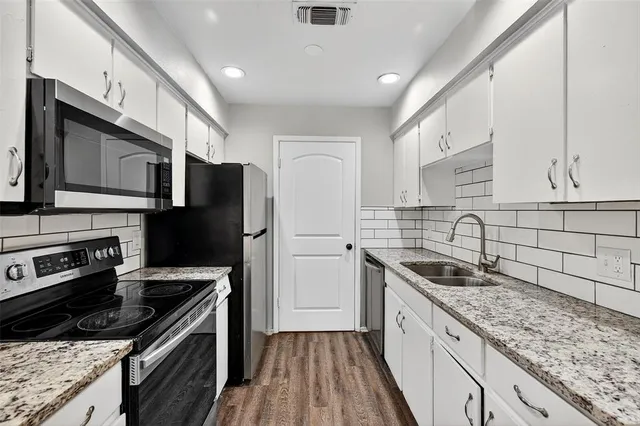 $1,495 | 401 Utah Street, Sherman, TX 75090