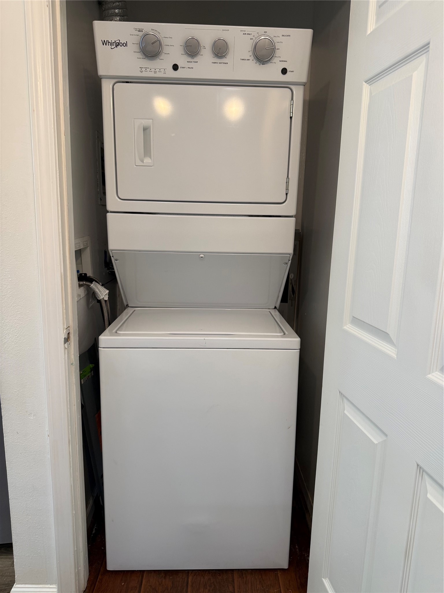 7900 Westheimer Road, Unit 141 Houston, TX 77063 - Photo 18 of 35 in-unit washer & dryer
