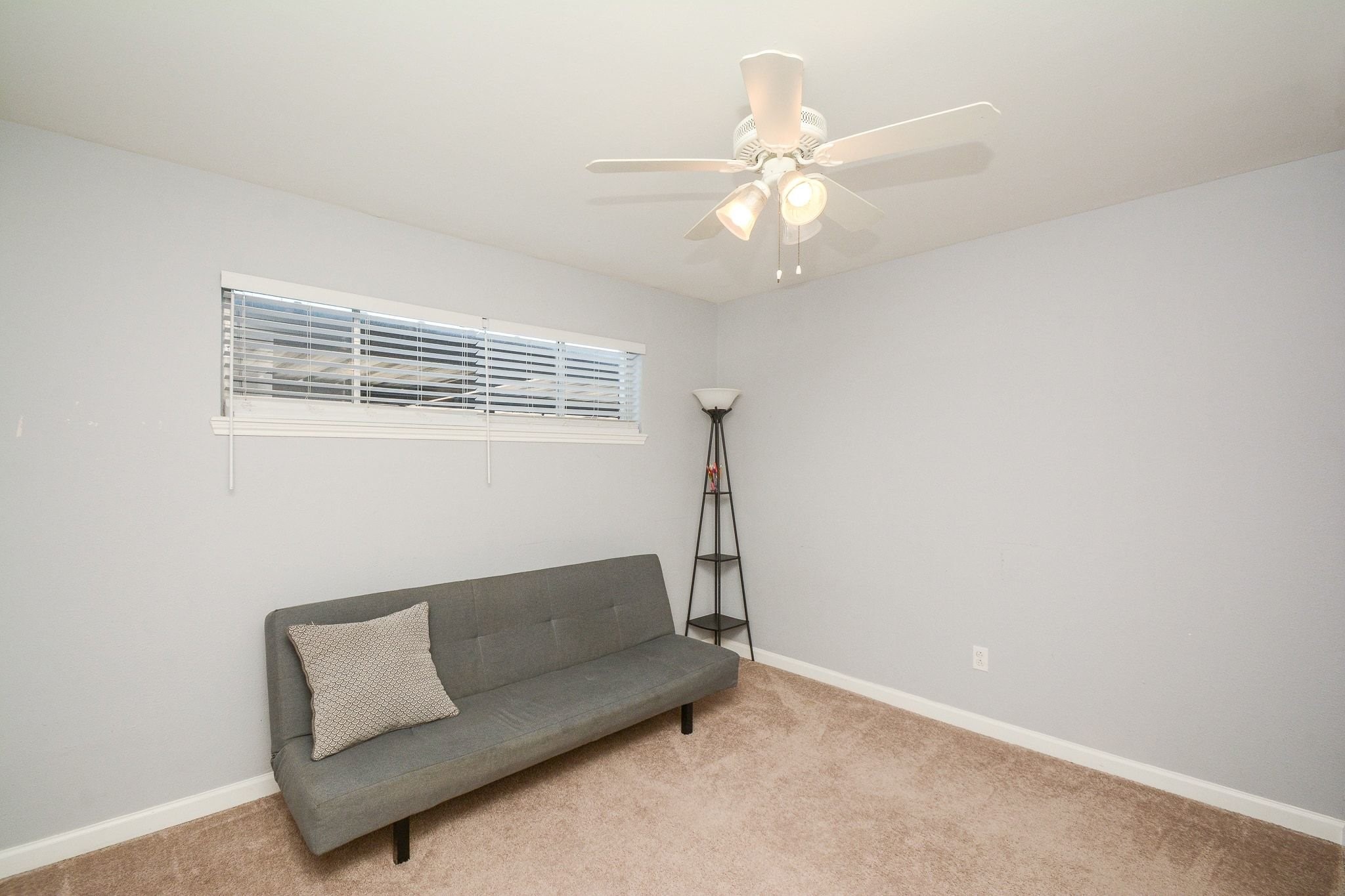 7900 Westheimer Road, Unit 141 Houston, TX 77063 - Photo 20 of 35 Second bedroom