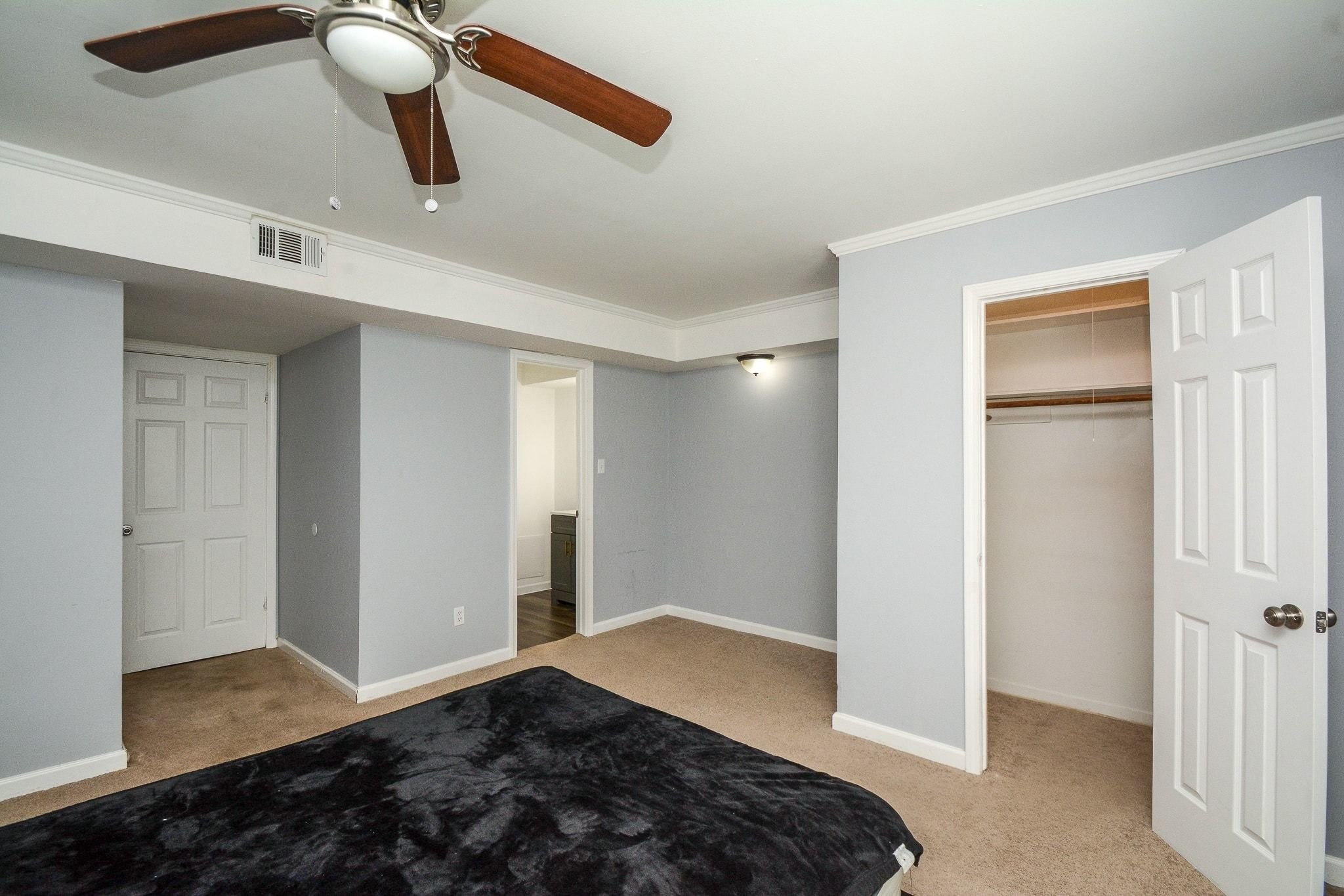 7900 Westheimer Road, Unit 141 Houston, TX 77063 - Photo 24 of 35 Primary Bedroom