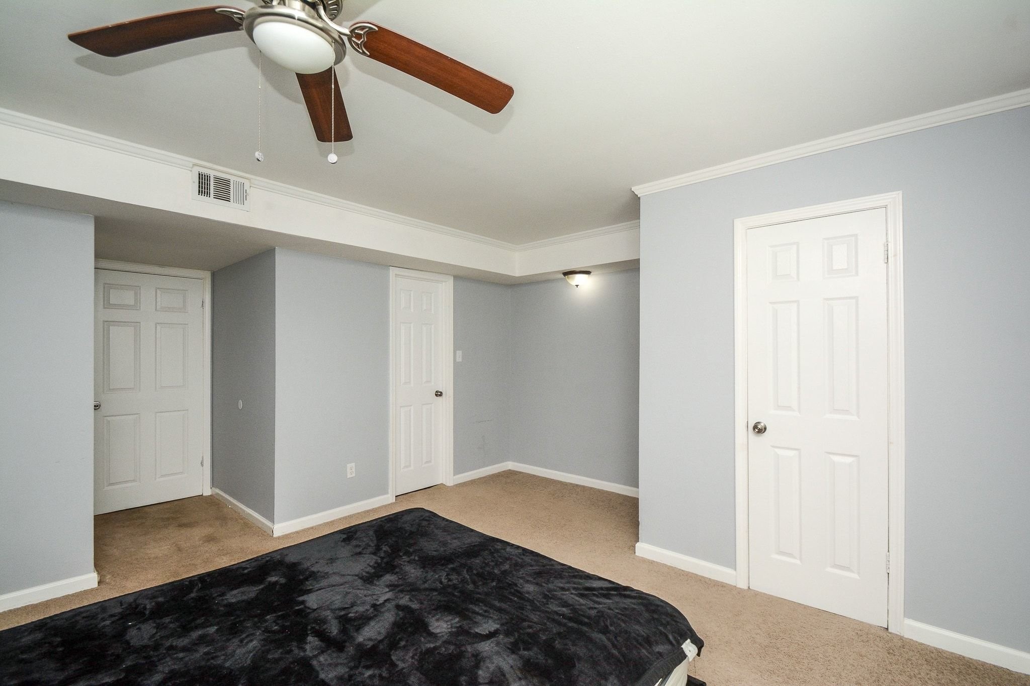 7900 Westheimer Road, Unit 141 Houston, TX 77063 - Photo 26 of 35 Primary Bedroom
