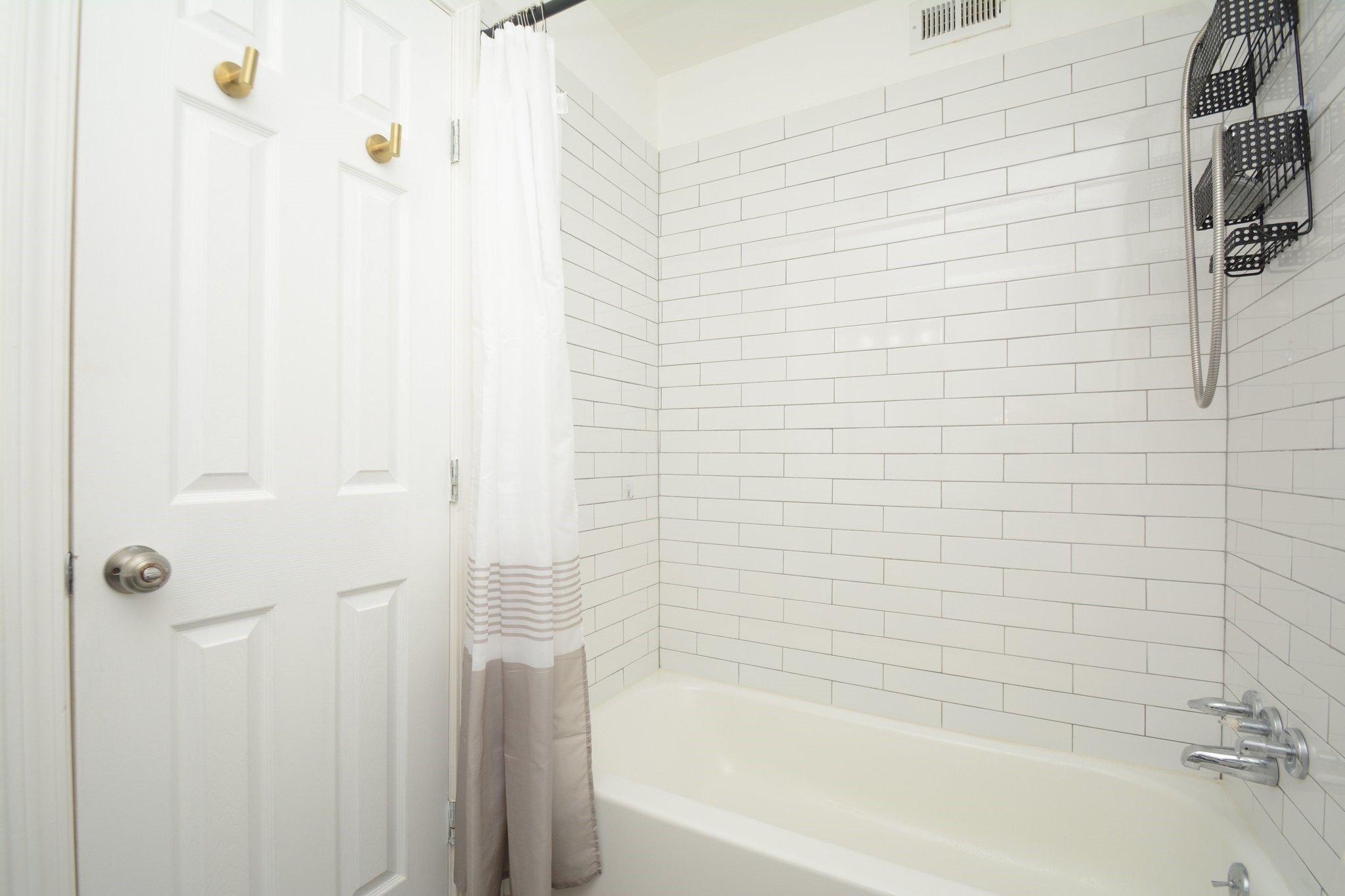 7900 Westheimer Road, Unit 141 Houston, TX 77063 - Photo 30 of 35 Primary Bathroom