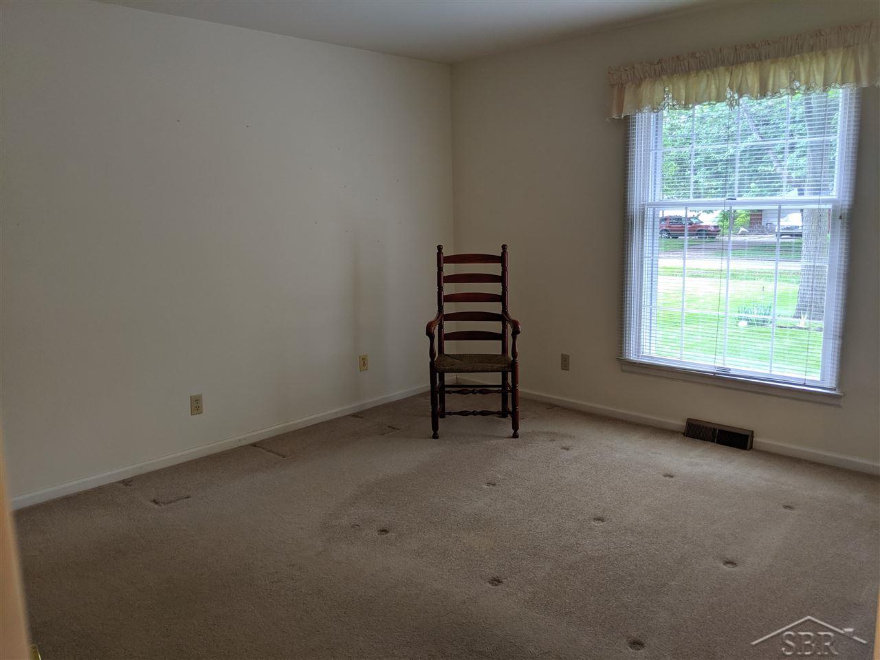 4142 Emerald Road Bridgeport, MI 48722 - Photo 12 of 27 31382922-11.JPG