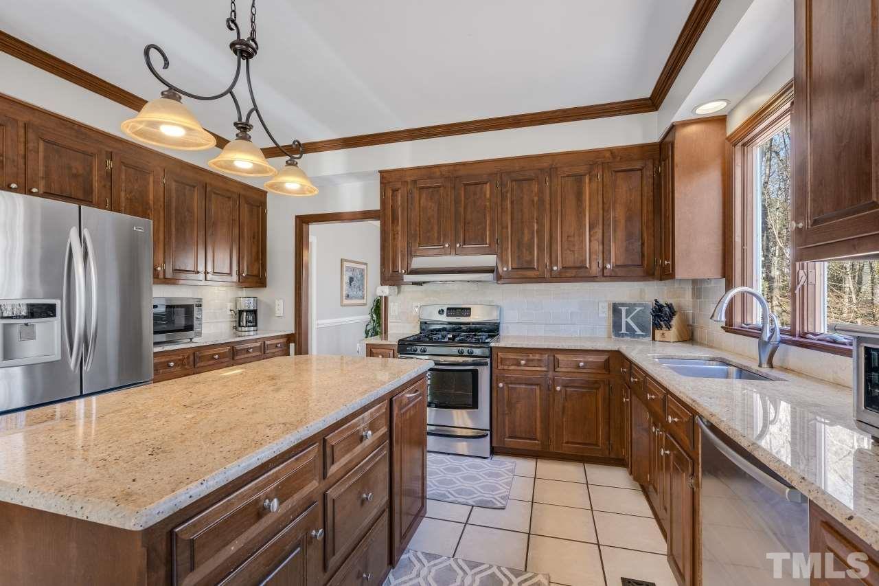 15 Cobbleridge Court Durham, NC 27713 - Photo 6 of 30