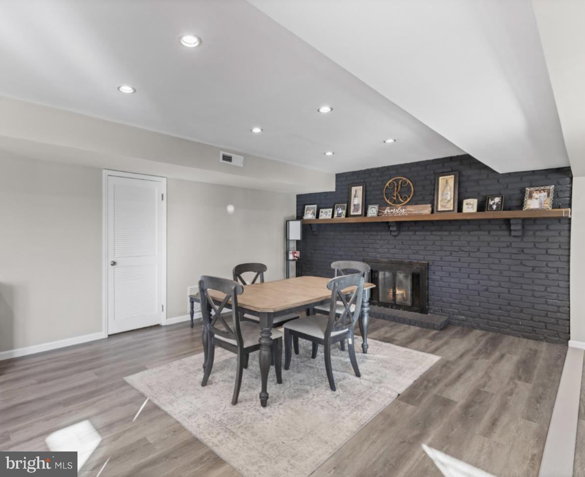 57 Manchester Road Sewell, NJ 08080 - Photo 6 of 22 Gallery Image 6