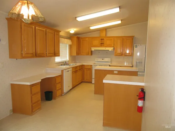 $125,000 | 910 Moon Glo Avenue, Unit 8, Buhl, ID 83316