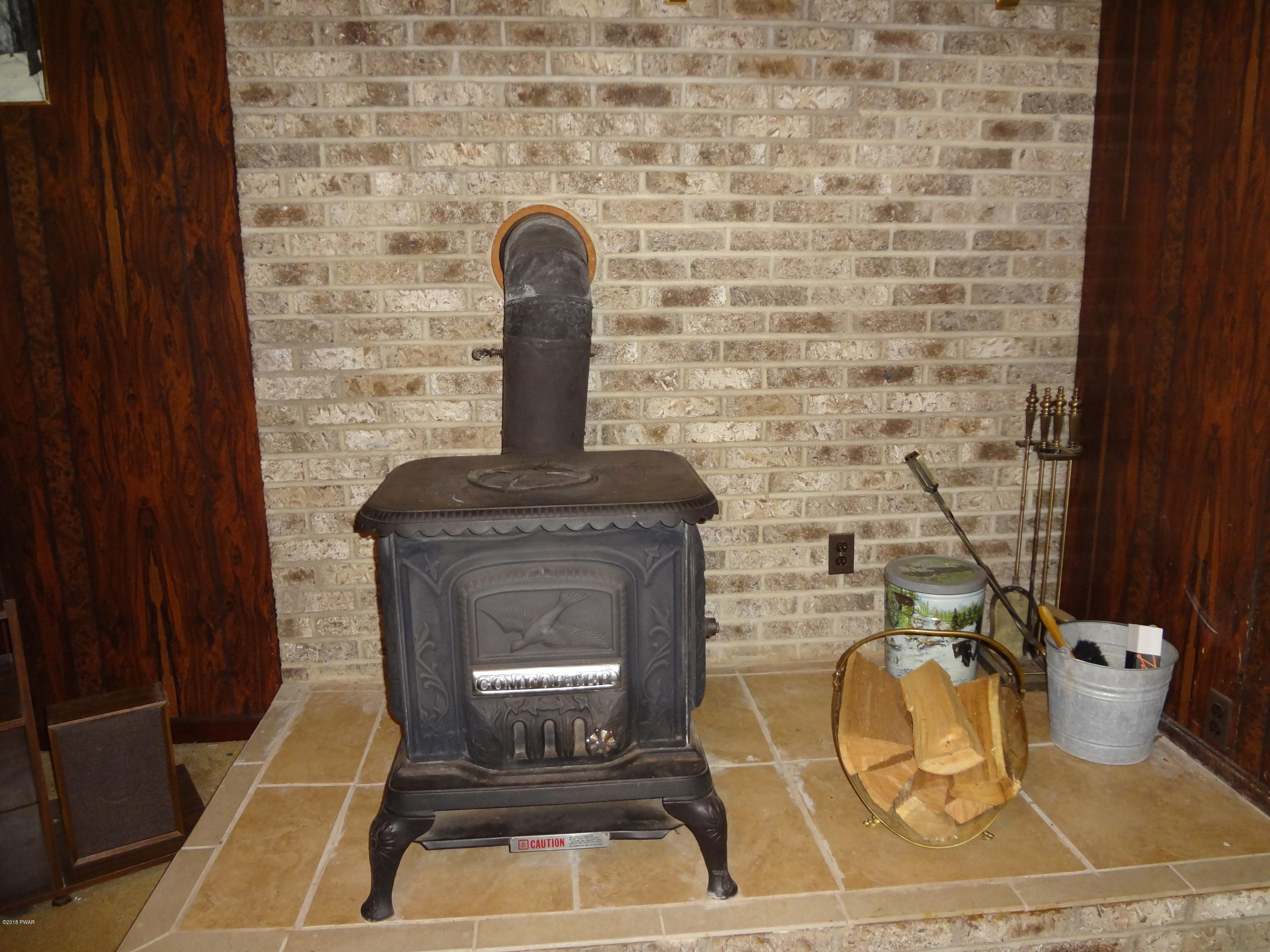 246 Perry Road Greentown, PA 18426 - Photo 11 of 24