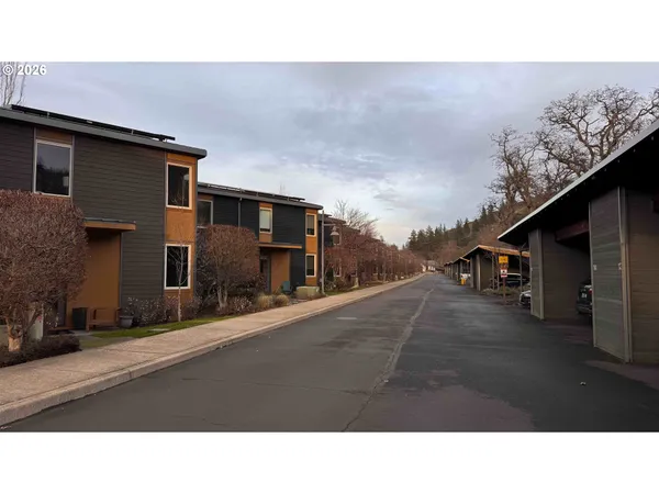 $595,000 | 14 Mosier Creek Place, Mosier, OR 97040
