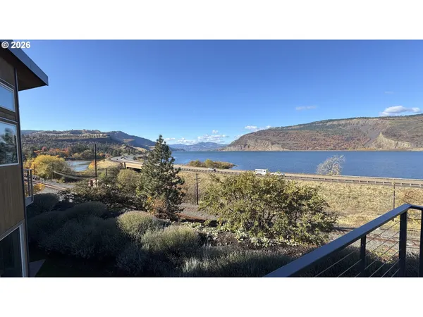 $595,000 | 14 Mosier Creek Place, Mosier, OR 97040