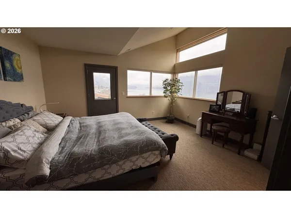 $595,000 | 14 Mosier Creek Place, Mosier, OR 97040