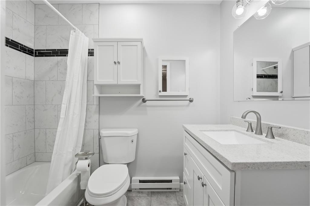 909 Apache Trail Mercer, PA 16137 - Photo 23 of 39 Primary bedroom ensuite