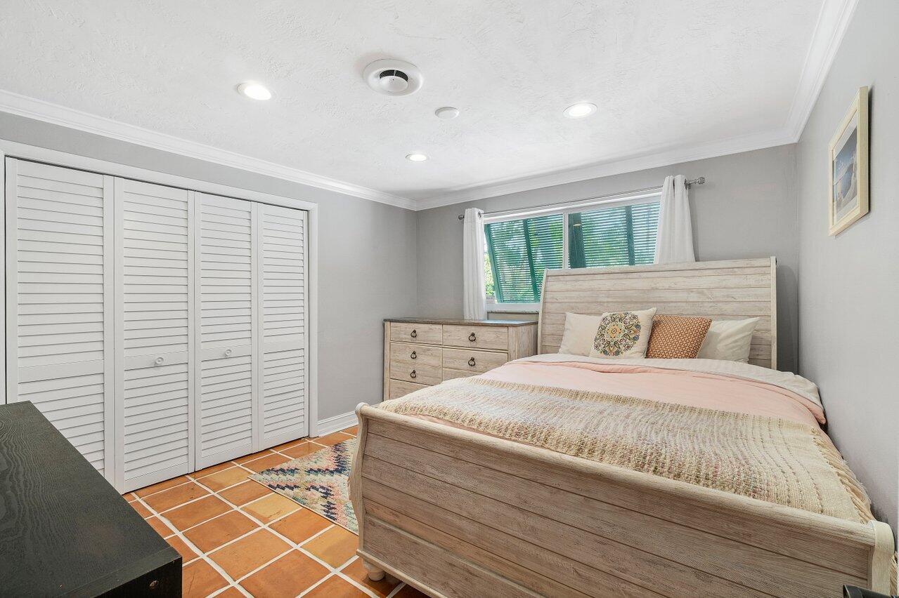1342 Southwest 5th Avenue Boca Raton, FL 33432 - Photo 23 of 36 024-1342Southwest5thAvenue-BocaRaton-FL-