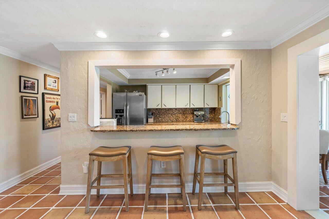1342 Southwest 5th Avenue Boca Raton, FL 33432 - Photo 9 of 36 008-1342Southwest5thAvenue-BocaRaton-FL-
