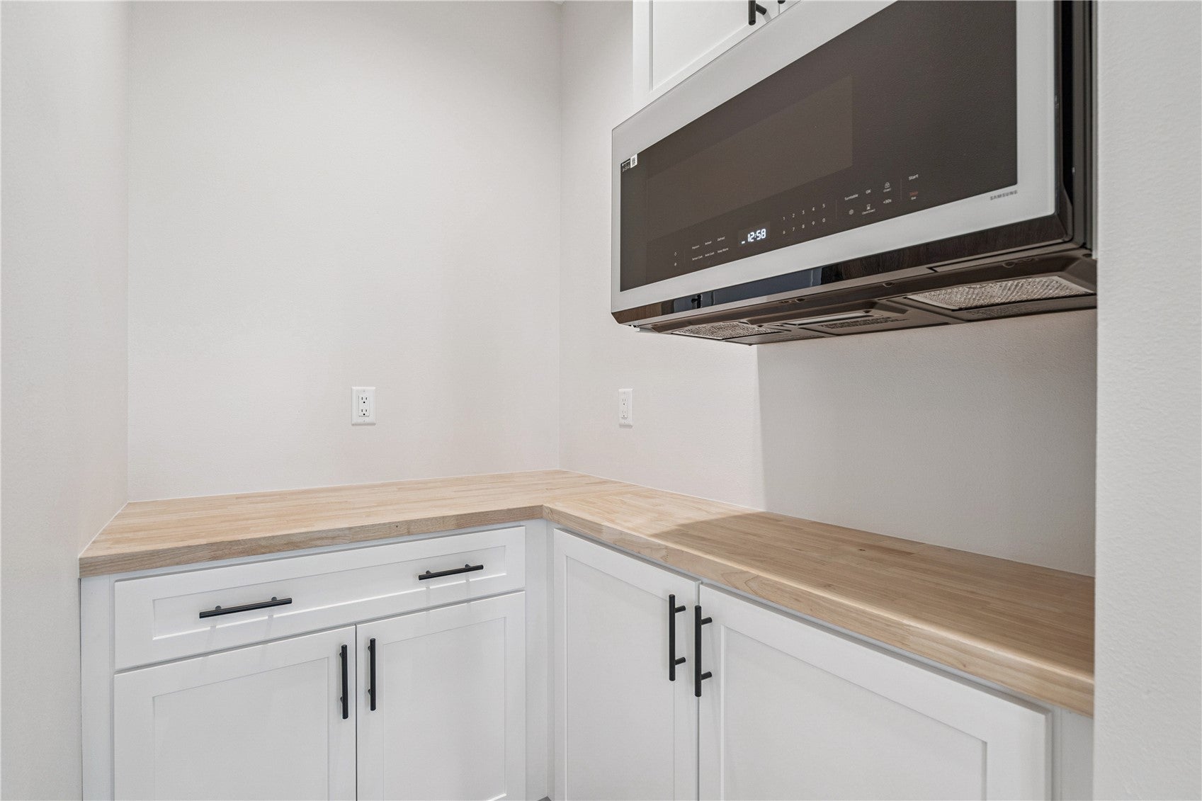 6944 Hackberry Loop Cedar Rapids, IA 52403 - Photo 10 of 31 Gallery Image 10
