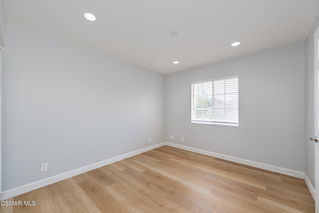 4774 Rhapsody Drive Oak Park, CA 91377 - Photo 20 of 34 an empty room with a window