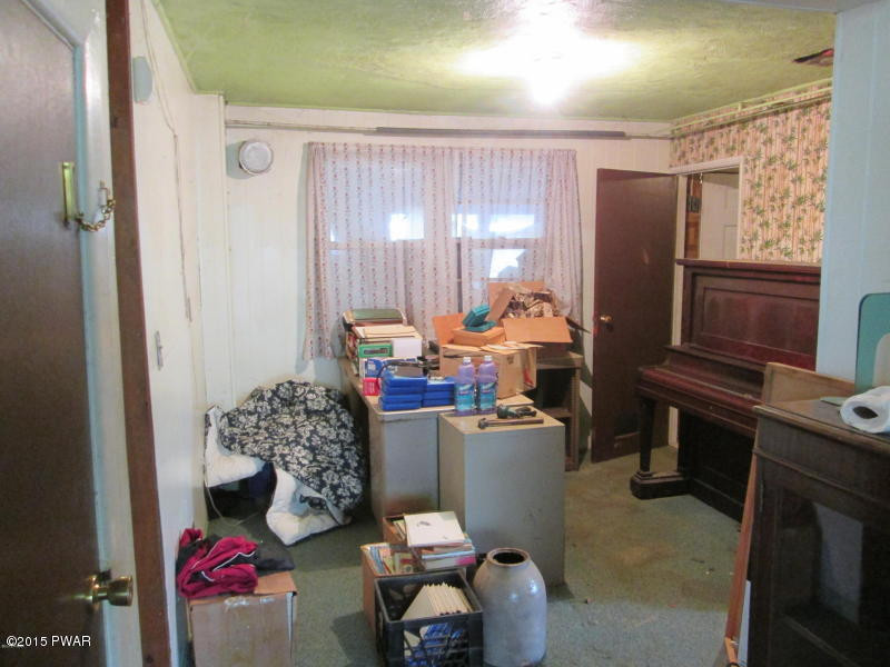 388 Pleasant Valley Road Starlight, PA 18461 - Photo 10 of 21