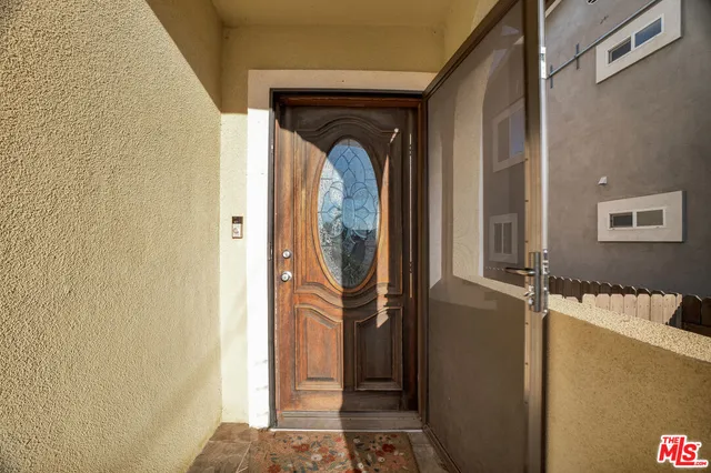 a view of a multi story building