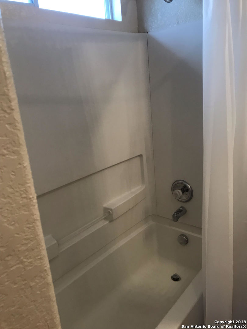 3515 Dunlap Fields Converse, TX 78109 - Photo 12 of 14