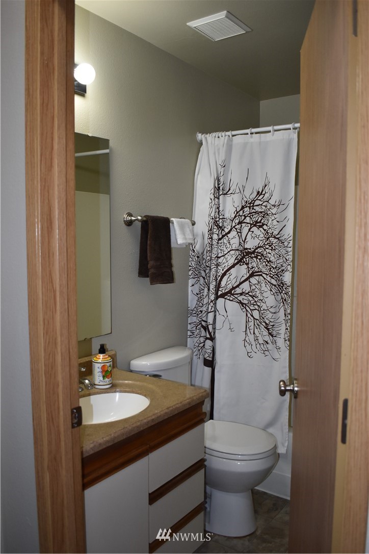 3040 Anderson Road Southeast Port Orchard, WA 98366 - Photo 11 of 24 Gallery Image 11