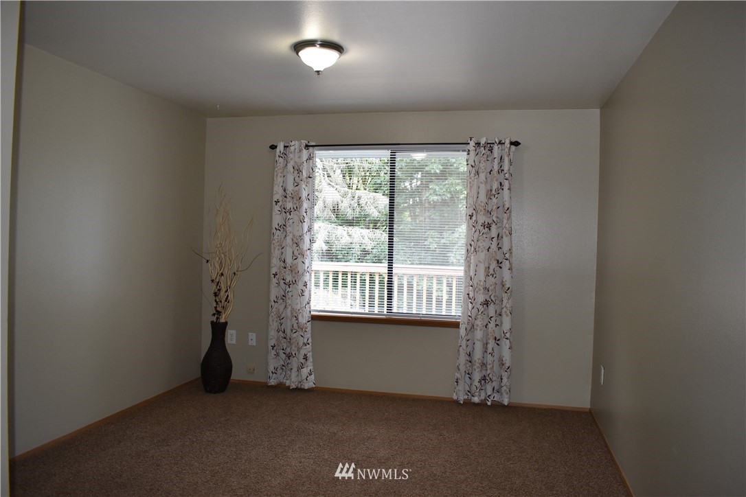 3040 Anderson Road Southeast Port Orchard, WA 98366 - Photo 12 of 24 Gallery Image 12