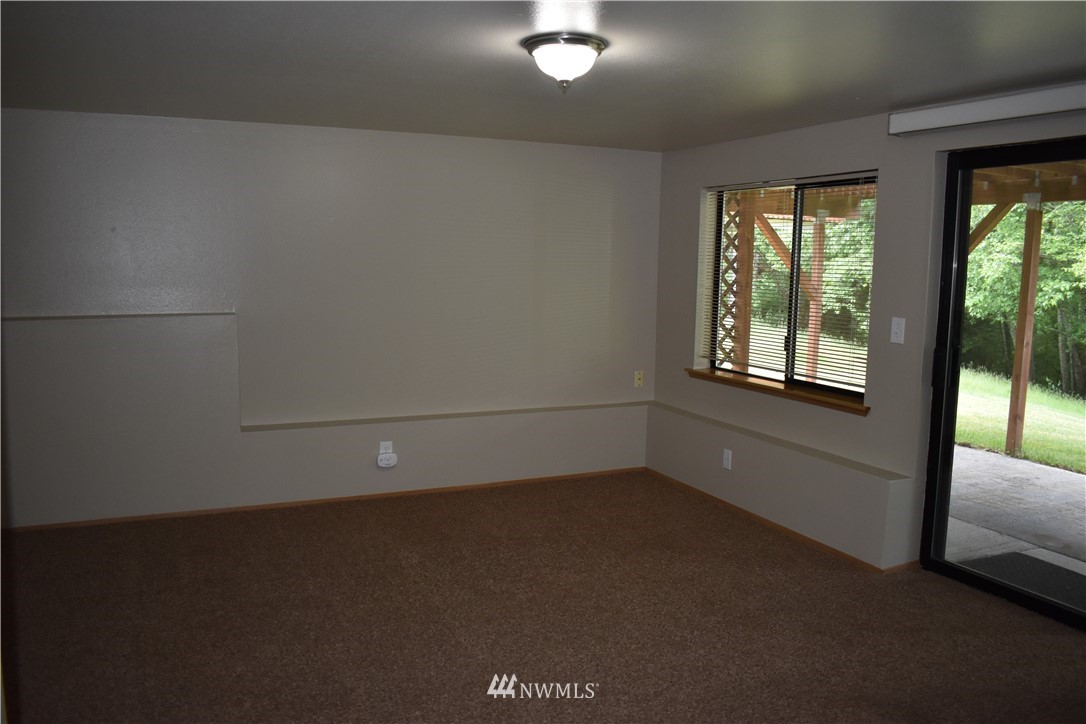 3040 Anderson Road Southeast Port Orchard, WA 98366 - Photo 13 of 24 Gallery Image 13