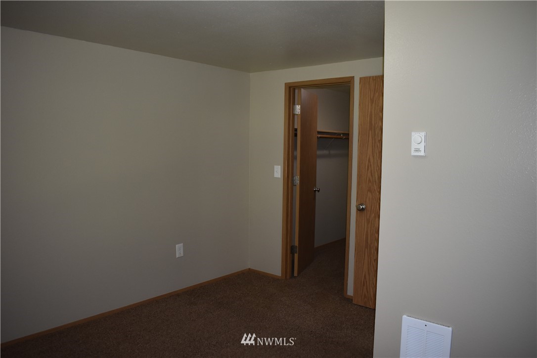 3040 Anderson Road Southeast Port Orchard, WA 98366 - Photo 19 of 24 Gallery Image 19