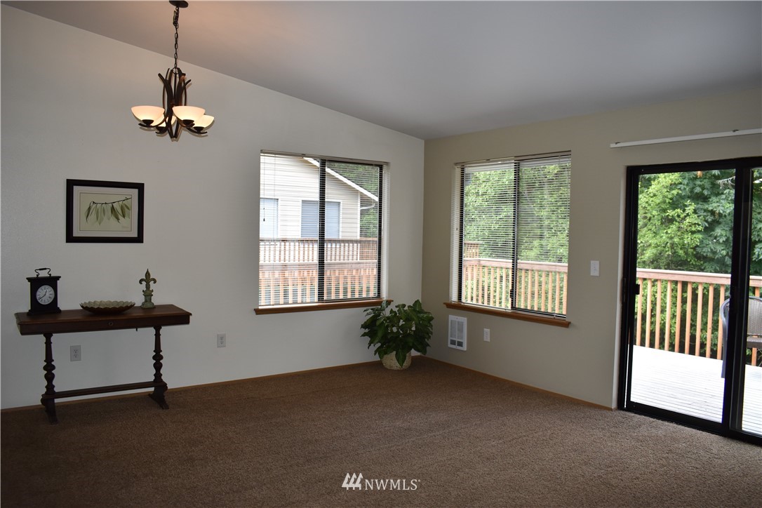 3040 Anderson Road Southeast Port Orchard, WA 98366 - Photo 7 of 24 Gallery Image 7