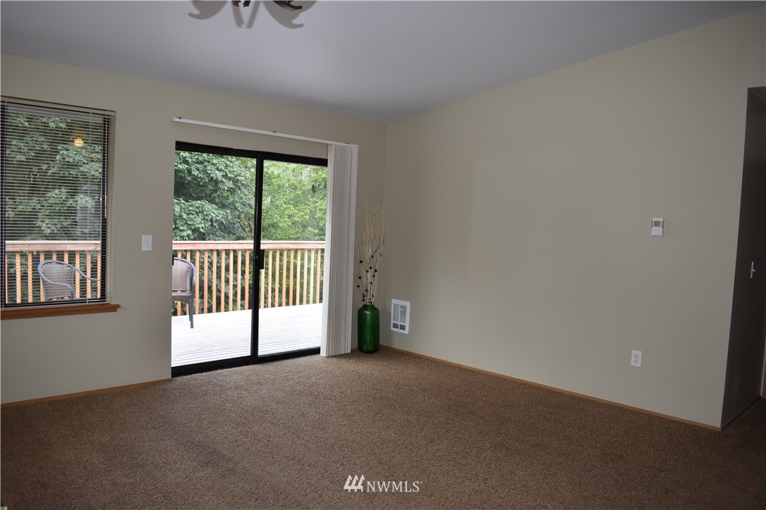 3040 Anderson Road Southeast Port Orchard, WA 98366 - Photo 8 of 24 Gallery Image 8