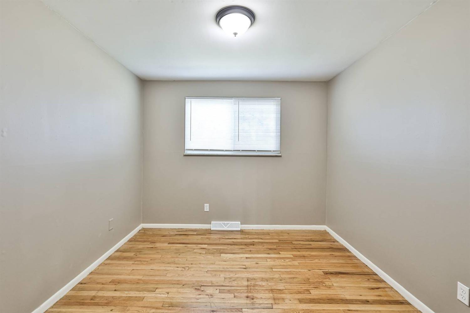 11610 Hanover Road Forest Park, OH 45240 - Photo 17 of 30