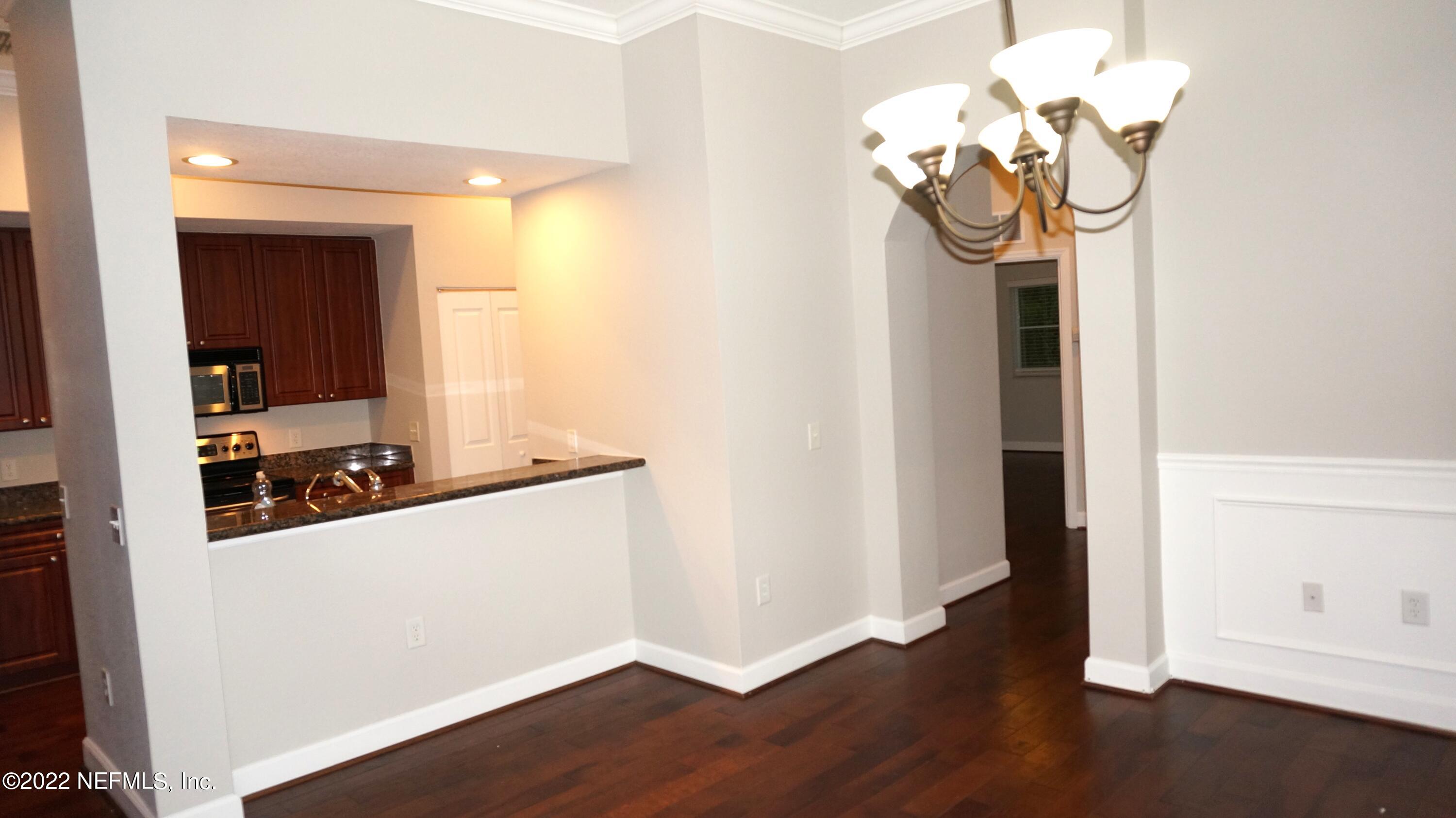 9745 Touchton Road, Unit 2328 Jacksonville, FL 32246 - Photo 6 of 20 Dining 2