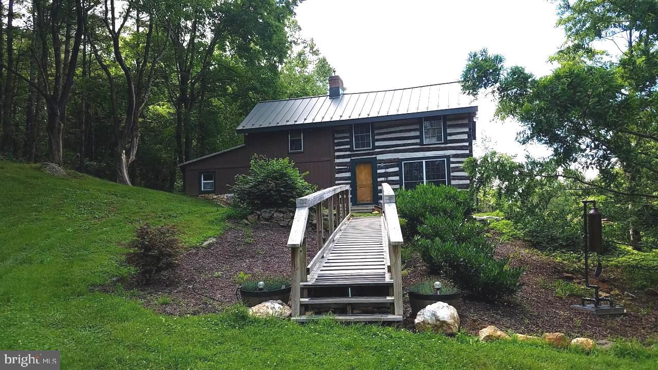 10199 Dead End Road Delaplane, VA 20144 - Photo 1 of 55 Gallery Image 1