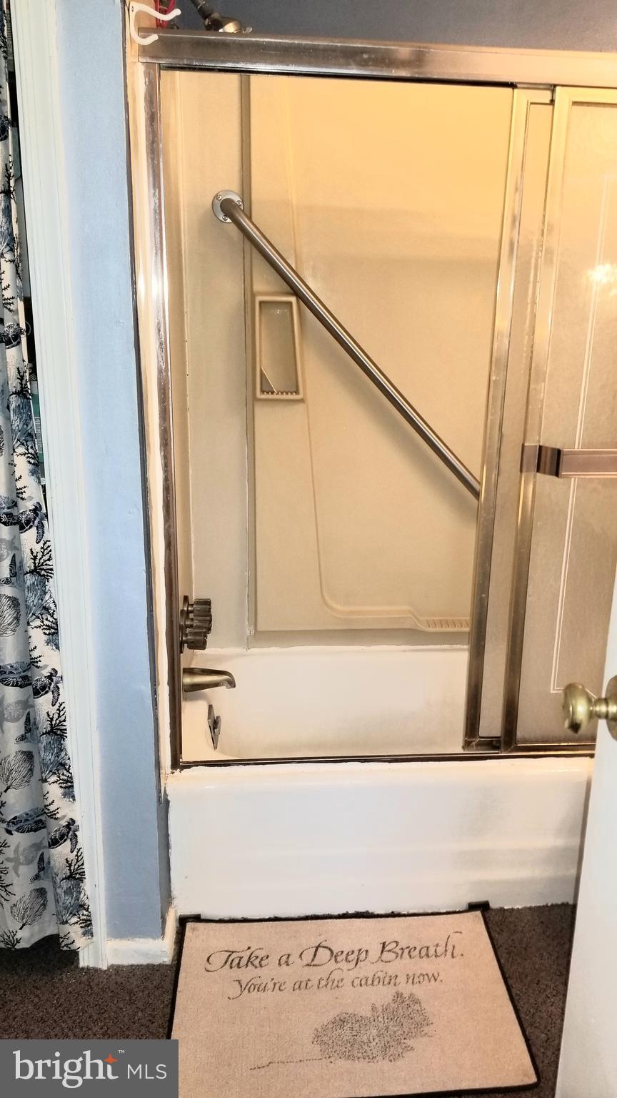 10199 Dead End Road Delaplane, VA 20144 - Photo 23 of 55 Bathroom